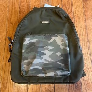 Baggallini Central Park Backpack